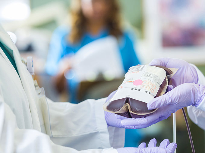 Life-saving blood products shipment solution